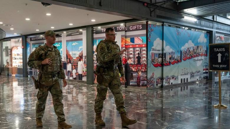 Έτοιμος ο Τραμπ να στείλει Εθνοφρουρά και ομοσπονδιακές δυνάμεις ασφαλείας στη Νέα Ορλεάνη