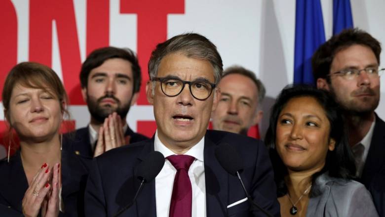 Γαλλία: Αποφασισμένοι οι Σοσιαλιστές να ρίξουν τον Μπαϊρού - Άκαρπες οι συναντήσεις του πρωθυπουργού