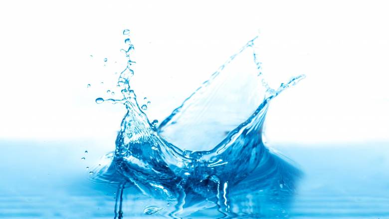 Infographic: Ποιοι οικονομικοί τομείς είναι οι μεγαλύτεροι καταναλωτές νερού στην ΕΕ