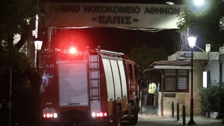Νοσοκομείο ΕΛΠΙΣ: Λήξη συναγερμού για τον άνδρα που απειλούσε να πέσει στο κενό