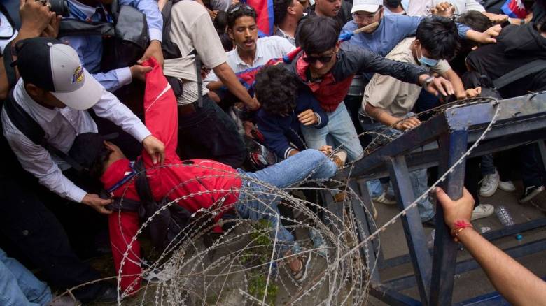 Η Ύπατη Αρμοστεία ζητεί άμεση διεξαγωγή έρευνας για τους 17 θανάτους διαδηλωτών στο Νεπάλ