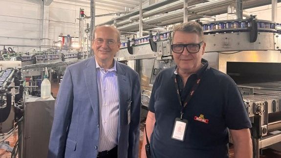 Επίσκεψη Χατζηδάκη στις εγκαταστάσεις της «Βεργίνα» στην Κομοτηνή