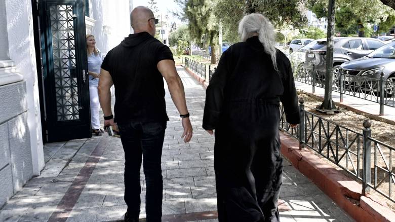 Καλάβρυτα: Απολογούνται την Πέμπτη οι έξι που θα εμπορεύονταν Ευαγγέλια και αρχαία