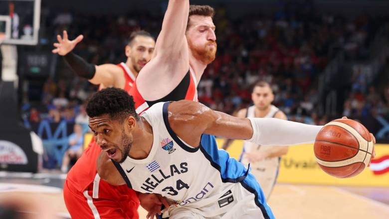 Eurobasket 2025: Με πολλά λάθη η Εθνική - Χάνει στο ημίχρονο από την Τουρκία με 49-31