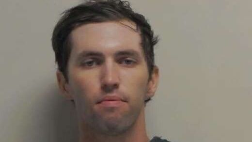 Όλα όσα ξέρουμε για τον άνθρωπο πίσω τη δολοφονία Τσάρλι Κερκ - Πώς τον περιγράφει το περιβάλλον του