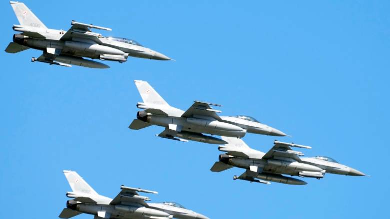 Η Πολωνία ζητά από το ΝΑΤΟ επιβολή ζώνης απαγόρευσης πτήσεων στην Ουκρανία