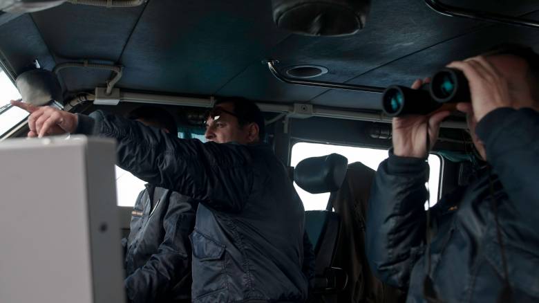 Θεσσαλονίκη: Καλά στην υγεία τους οι επιβάτες του σκάφους που προσέκρουσε σε βράχια