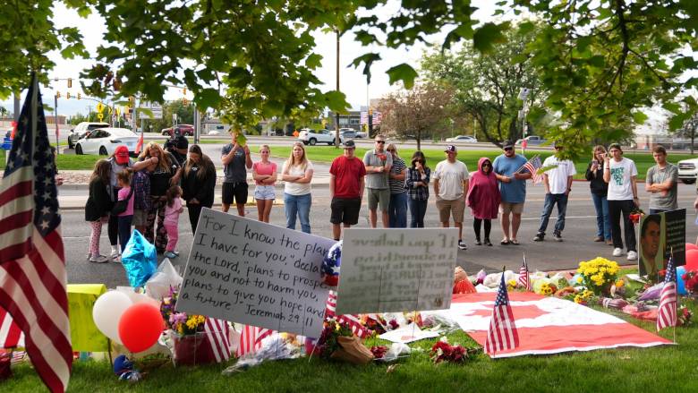 Σε στάδιο στην Αριζόνα η επιμνημόσυνη δέηση για τον Τσάρλι Κερκ - Μαρτυρίες για τον ύποπτο