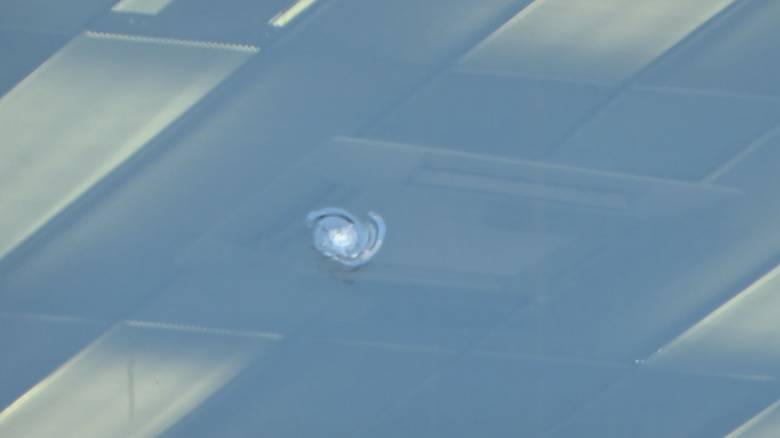 Συναγερμός στον Ταύρο: Εντοπίστηκαν τρύπες από πυροβολισμούς στην Εφορία