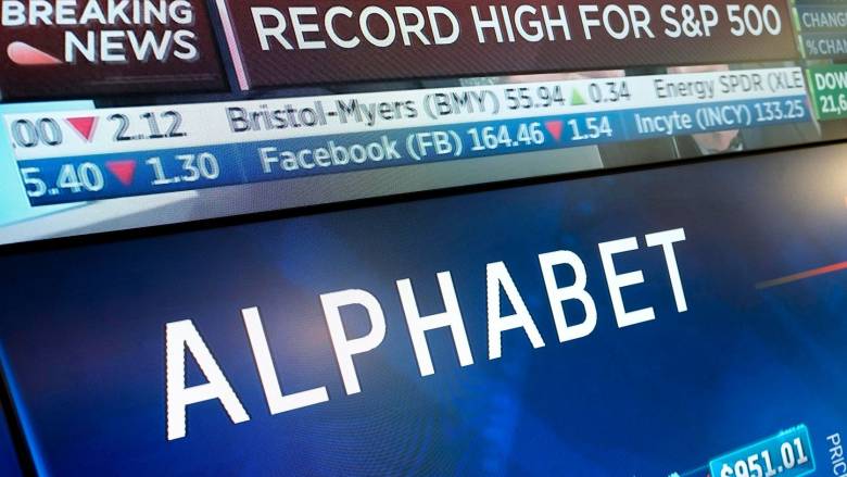 Η Alphabet άγγιξε το 1 τρισ. δολάρια - Ο S&P 500 ξεπέρασε τις 6.600 μονάδες