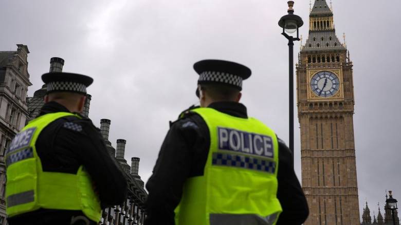 Σε κρισιμη κατάσταση ένας 17χρονος μετά από πυροβολισμούς στο Λονδίνο