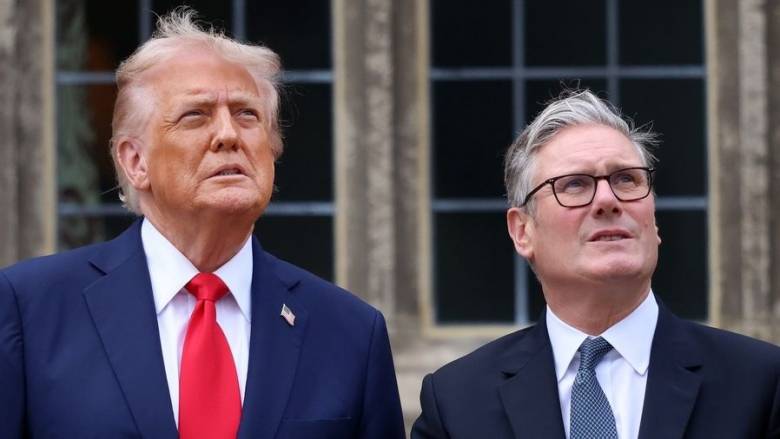 Τηλεφωνική επικοινωνία Στάρμερ - Τραμπ για τον πόλεμο στην Ουκρανία