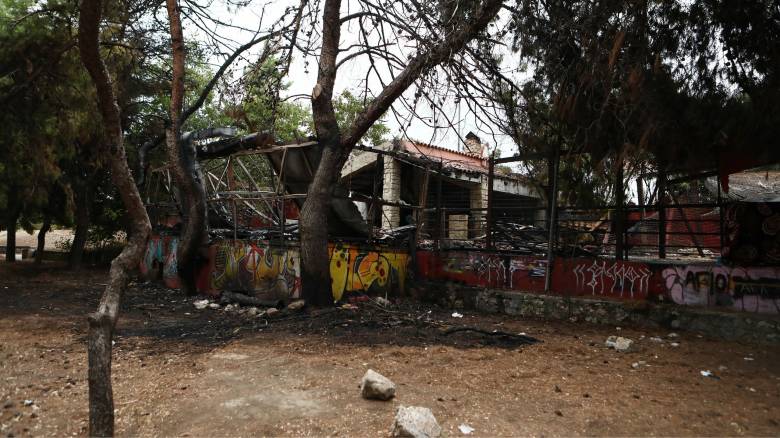 Φωτιά σε παλιά καφετέρια στους Αγίους Αναργύρους