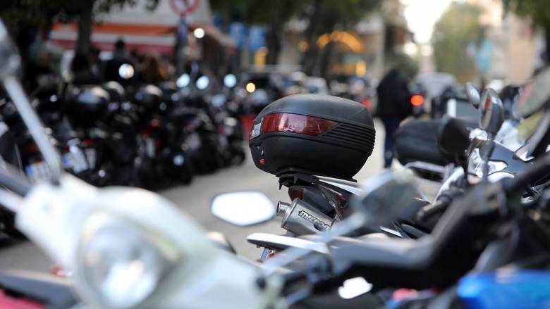 Πρόστιμα σε 28.531 οδηγούς μηχανής χωρίς κράνος - Η Αττική «πρωταθλήτρια» στις παραβάσεις