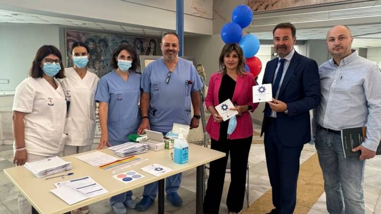 Κλιμάκιο της ΝΔ στο νοσοκομείο «Αττικόν» για τη στήριξη δωρεάς Μυελού των Οστών