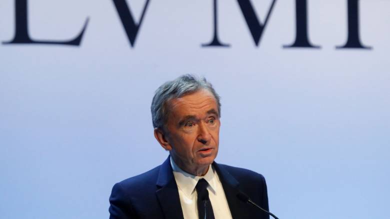 Μπερνάρ Αρνό: Οργή του πλουσιότερου ανθρώπου στη Γαλλία για την φορολόγηση των δισεκατομμυριούχων