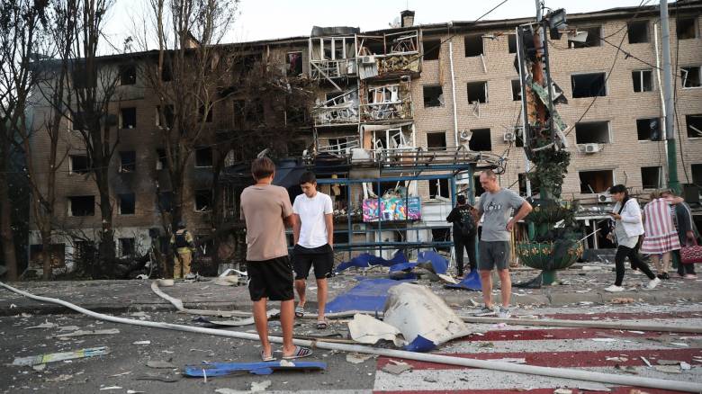 Ουκρανία: Τρεις νεκροί από ρωσικό βομβαρδισμό στη Ζαπορίζια