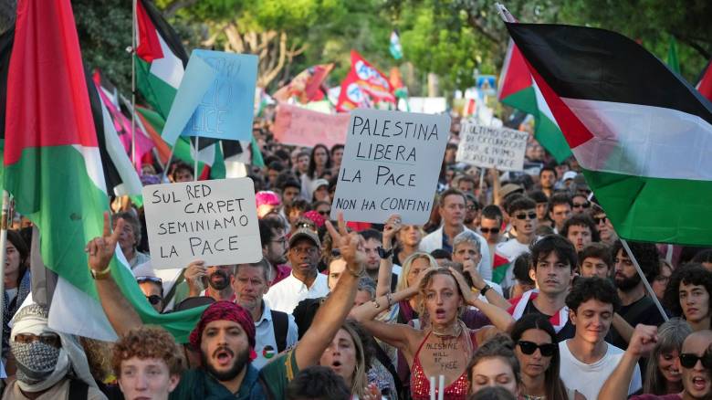 Γενική απεργία των συνδικάτων στην Ιταλία σε ένδειξη συμπαράστασης προς τον παλαιστινιακό λαό