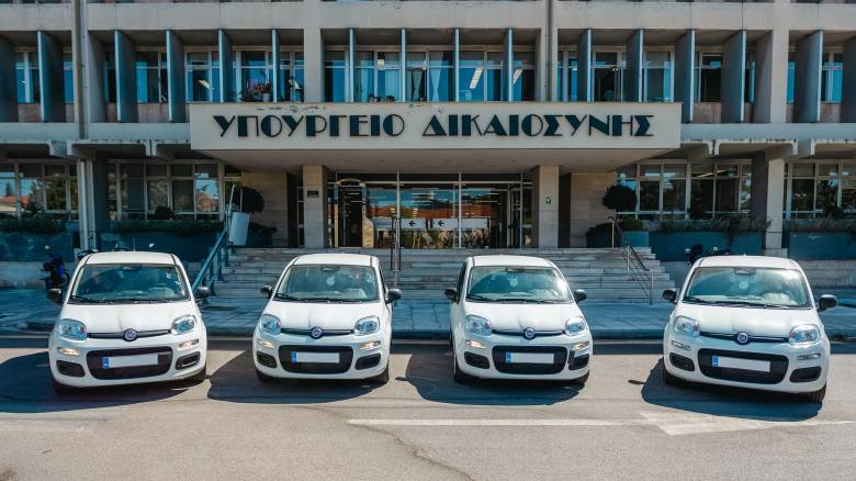 Το υπουργείο Δικαιοσύνης παρέλαβε 89 οχήματα για τις ανάγκες της Δικαστικής Αστυνομίας