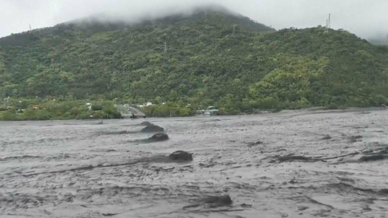 Νεκροί και δεκάδες αγνοούμενοι από τον φονικό τυφώνα στην Ταϊβάν