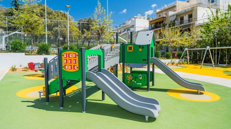 Δήμος Αθηναίων: Δύο σύγχρονες και ασφαλείς παιδικές χαρές σε Νέο Κόσμο και Παγκράτι