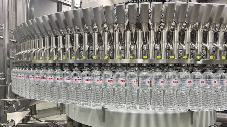 167 εξάδες του 1,5L το λεπτό: Η νέα hyper speed γραμμή εμφιάλωσης στο ΒΙΚΟΣ Plant