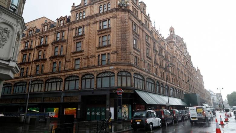 Αναταραχή στο γνωστό πολυκατάστημα Harrods: Χάκερ έκλεψαν τα προσωπικά δεδομένα των πελατών του