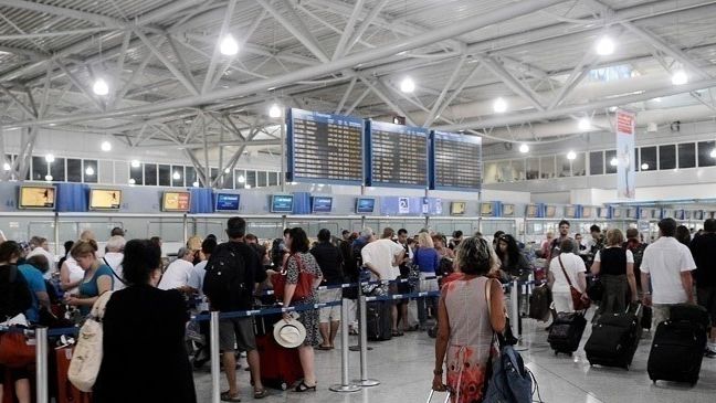 Συνεχίζονται οι καθυστερήσεις πτήσεων στο Ελ. Βενιζέλος - Η απάντηση του υπουργού Υποδομών