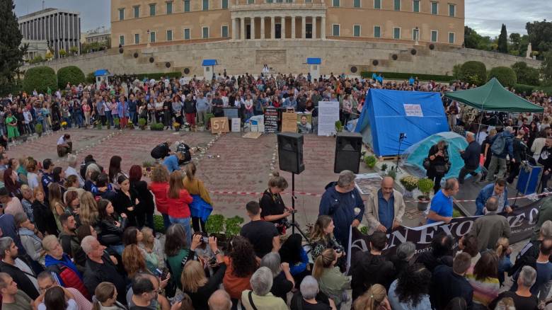 Πάνος Ρούτσι: Συγκέντρωση αλληλεγγύης στον απεργό πείνας στο Σύνταγμα