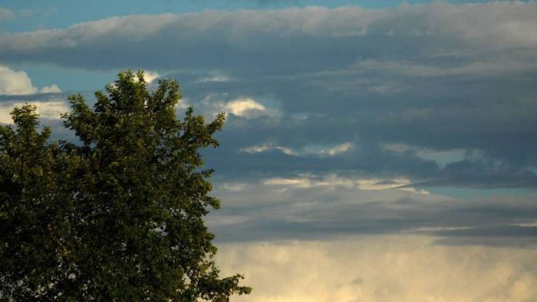 Συνεχίζεται ο άστατος καιρός με συννεφιά και βροχές - Έως 26 βαθμούς η θερμοκρασία