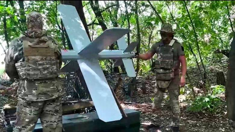 Ο πόλεμος των drones: Γιατί η Ρωσία εκτοξεύει εκατοντάδες στην Ουκρανία και «στοχεύει» την Ευρώπη