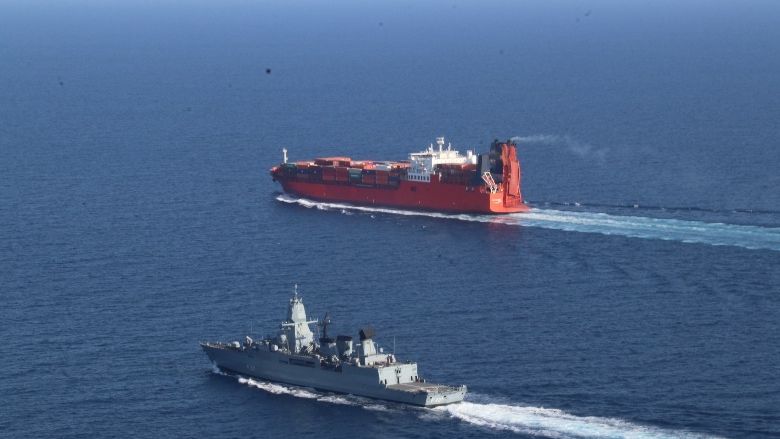 Διάσωση από την επιχείρηση Ασπίδες πληρώματος πλοίου που δέχθηκε επίθεση από τους Χούθι