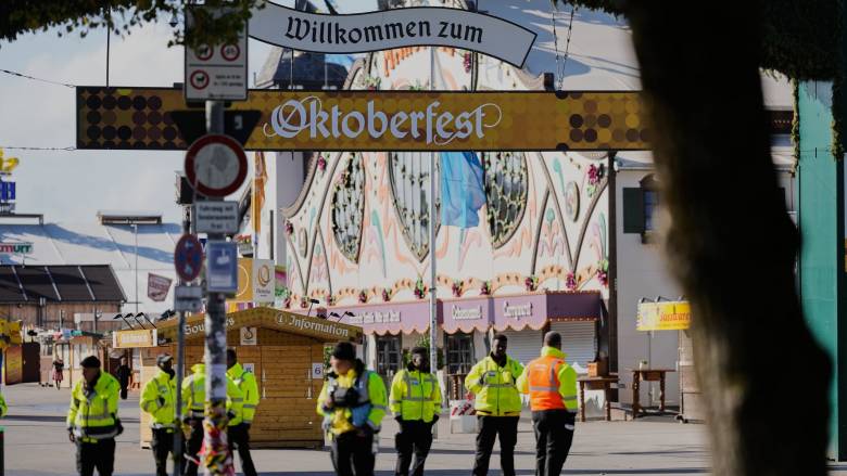 Μόναχο: Ερευνάται αν η απειλή για βόμβα στο Oktoberfest συνδέεται με τις εκρήξεις