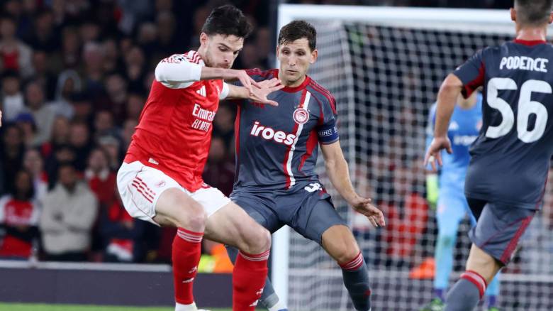 Πάλεψε αλλά υπέκυψε με 2-0 στην ανωτερότητα της Άρσεναλ ο Ολυμπιακός