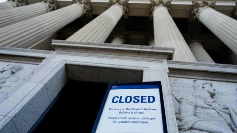 Δικαστήριο «μπλόκαρε» τις απολύσεις Τραμπ κατά ομοσπονδιακών υπαλλήλων λόγω του shutdown