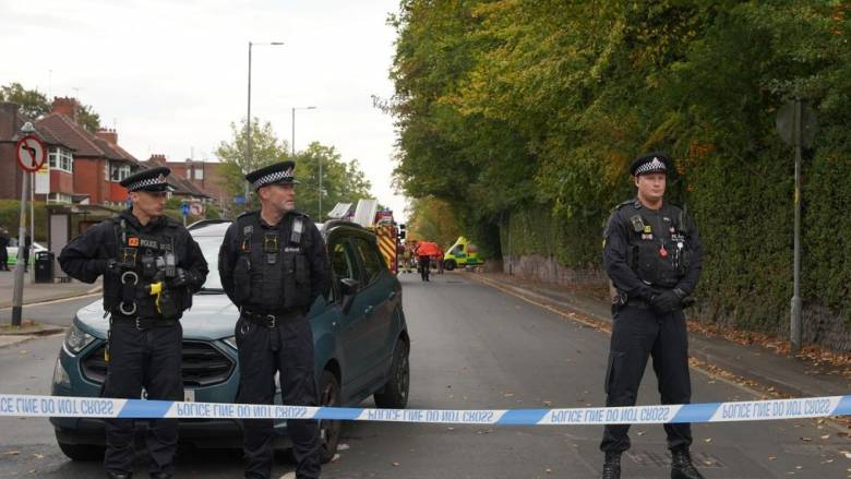 Βρετανία: Συλλήψεις τριών ατόμων για παροχή βοήθειας σε κατασκόπους της Ρωσίας