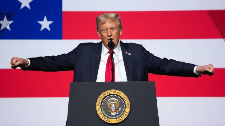 CNNi: Πώς ο Τραμπ... τύλιξε τη Χαμάς σε μια κόλλα χαρτί και ταυτόχρονα «παγίδευσε» τον Νετανιάχου