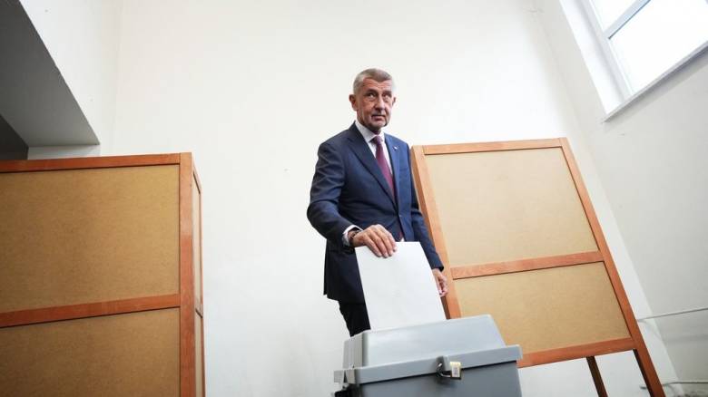 Τσεχία: Το λαϊκιστικό κόμμα ANO του δισεκατομμυριούχου Μπάμπις δείχνει να κερδίζει τις εκλογές