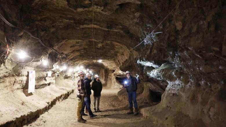 Ερευνητές «ξύπνησαν» μικρόβια παγιδευμένα στους πάγους της Αρκτικής εδώ και 40.000 χρόνια