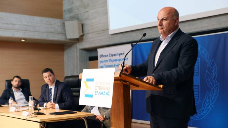 Σύσκεψη Τσιάρα - αγροτών: «Τα προβλήματα λύνονται με διάλογο, όχι με εντάσεις»