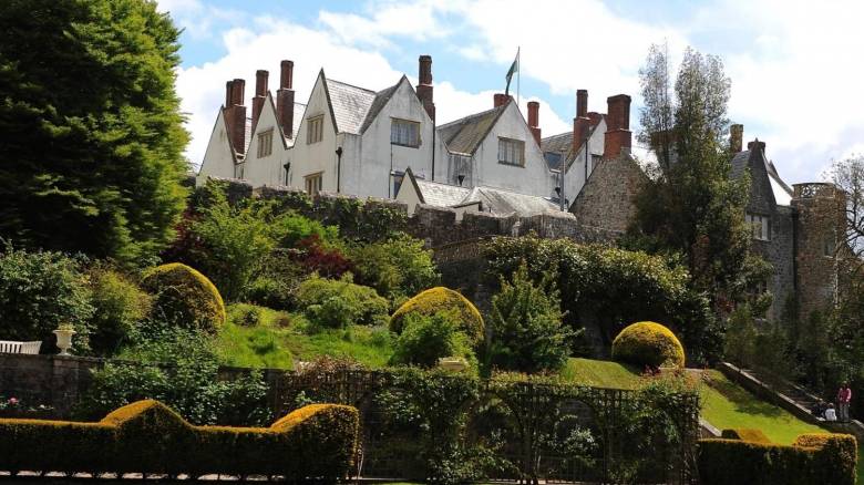 Ουαλία: Σάλος στο Εθνικό Ιστορικό Μουσείο - Έκλεψαν χρυσά κοσμήματα από την Εποχή του Χαλκού