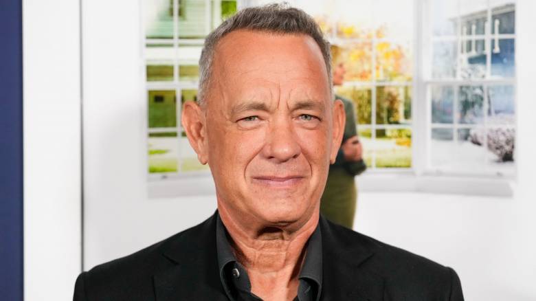 Στο μετρό της Νέας Υόρκης «εντοπίστηκε» ο Τομ Χανκς - Οι viral φωτογραφίες του (pics)