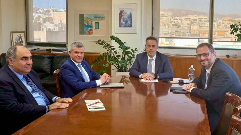 Συνάντηση Παπασταύρου με τον Κύπριο ομόλογό του για την ηλεκτρική διασύνδεση - Τι συζητήθηκε