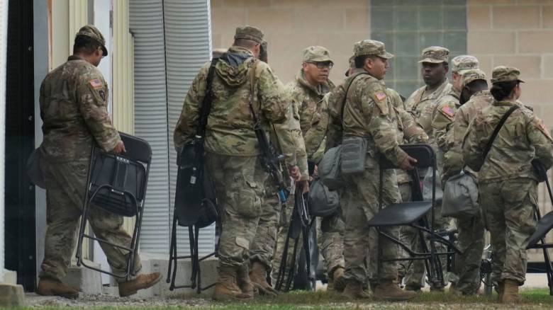 ΗΠΑ: Περίπου 500 μέλη της Εθνοφρουράς αναπτύχθηκαν στο Σικάγο