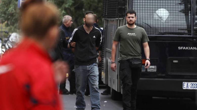 Προφυλακιστέος ο 29χρονος που πυροβόλησε και τραυμάτισε 38χρονο στη Δροσιά