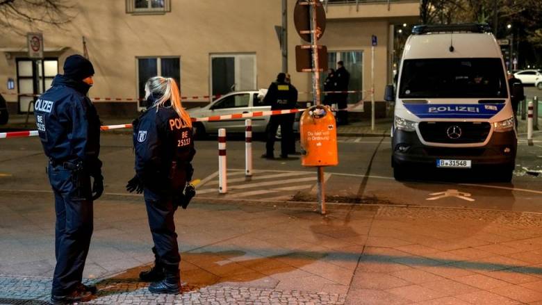 Πυροβολισμοί με πολλούς τραυματίες σε αγορά στη Γερμανία