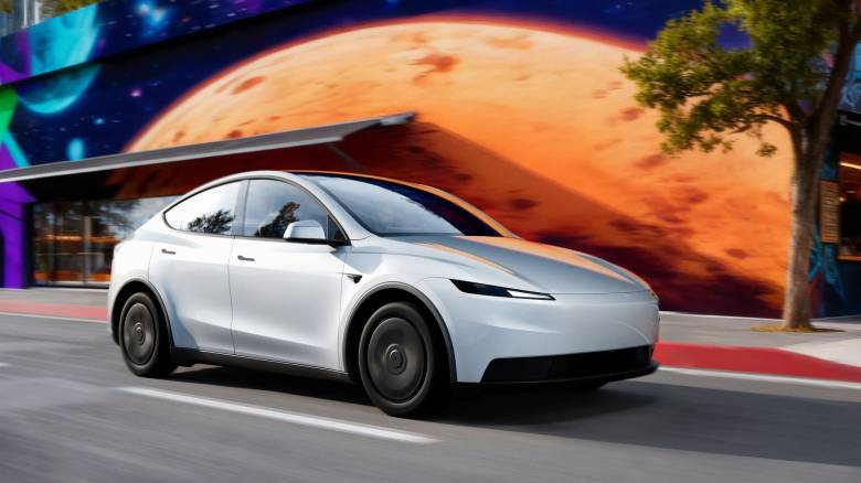 H Tesla παρουσίασε τις βασικές εκδόσεις Standard των Model 3 και Y