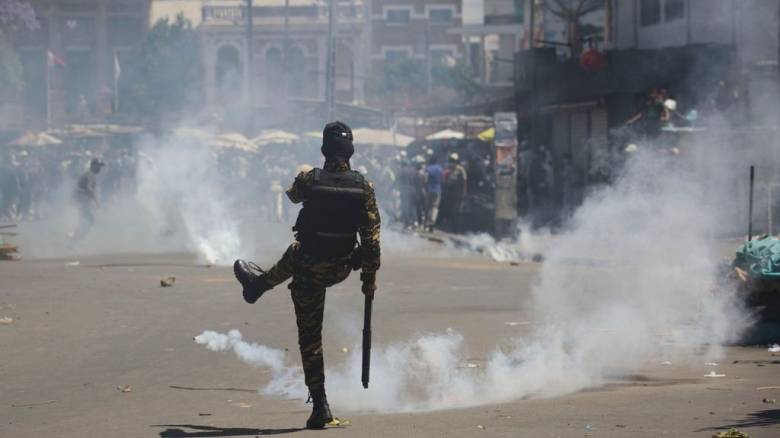 Βαθαίνει η κρίση στη Μαδαγασκάρη: Στρατιώτες συντάσσονται με τους διαδηλωτές κατά της κυβέρνησης