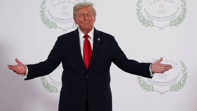 Μπάιντεν και Κλίντον εξαίρουν τον Τραμπ για τον ρόλο του στην επίτευξη εκεχειρίας στη Γάζα