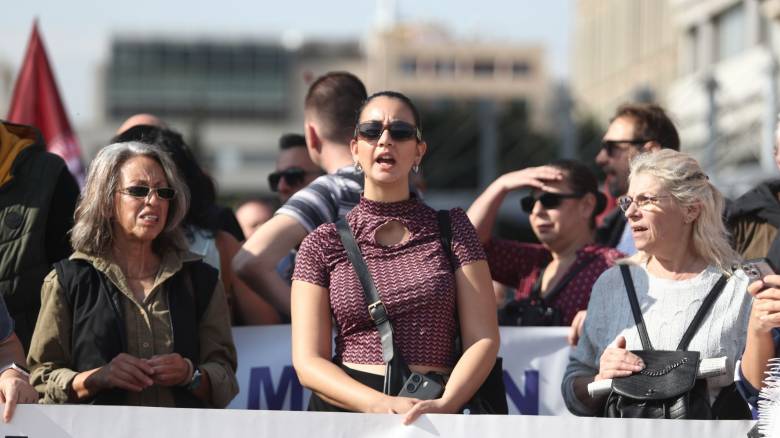 24ωρη απεργία: Σε εξέλιξη οι συγκεντρώσεις - Ποιοι δρόμοι έχουν κλείσει, πώς θα κινηθούν τα ΜΜΜ